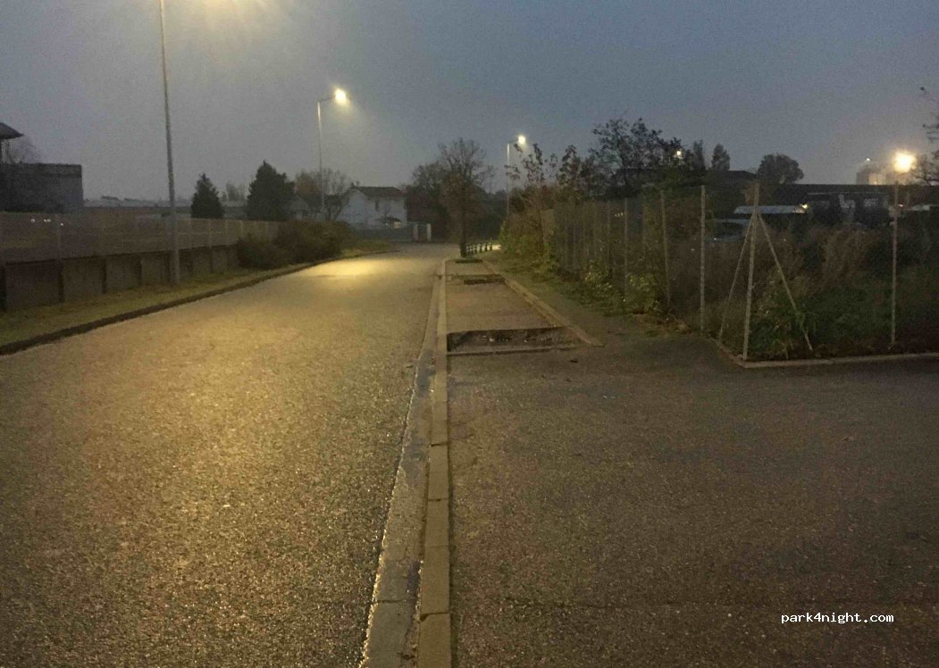 (69800) Saint-Priest - 1 Rue du Mâconnais — foto