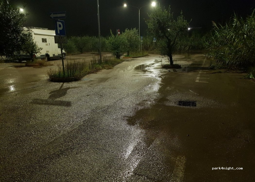 (04022) Fondi - 125 Via Ponte Baratta — foto