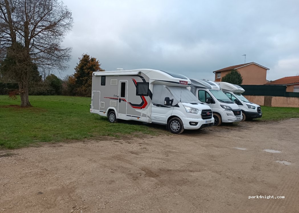 (82000) Montauban - 380 Avenue des Albaredes — foto