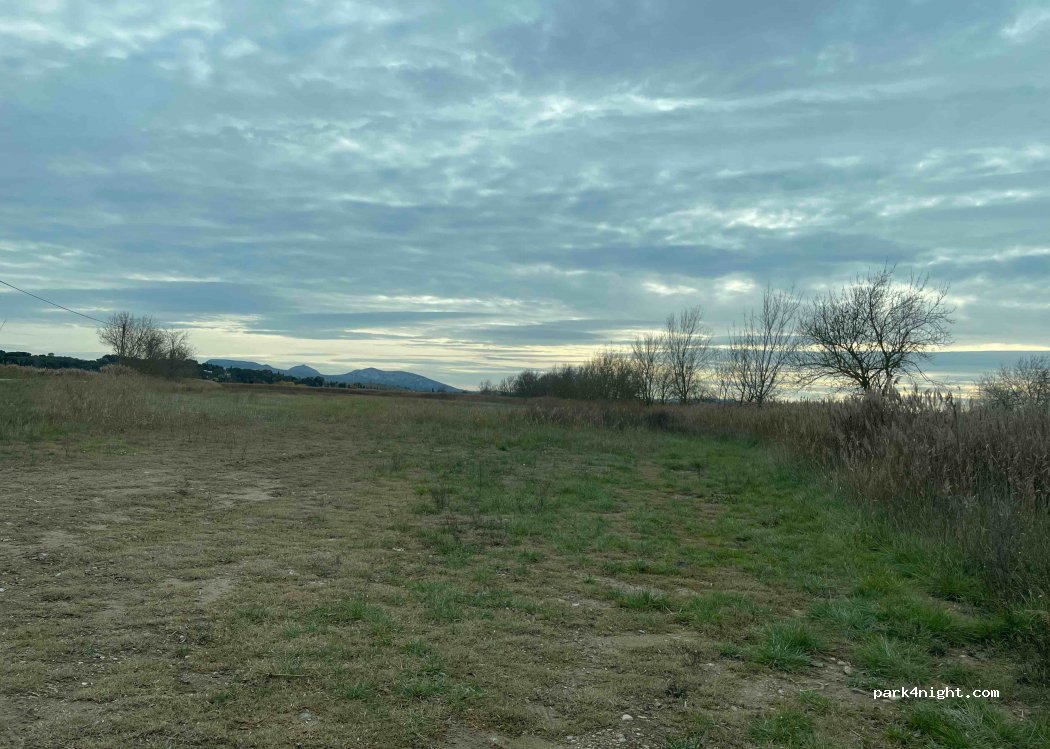 (17130) Cinc Claus - Carretera Sant Martí d'Empúries — foto 2