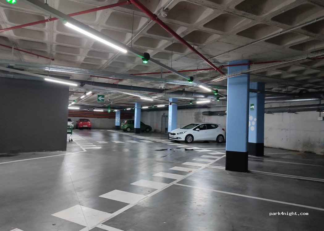 (41012) Sevilla - Av. de Palmas Altas — foto