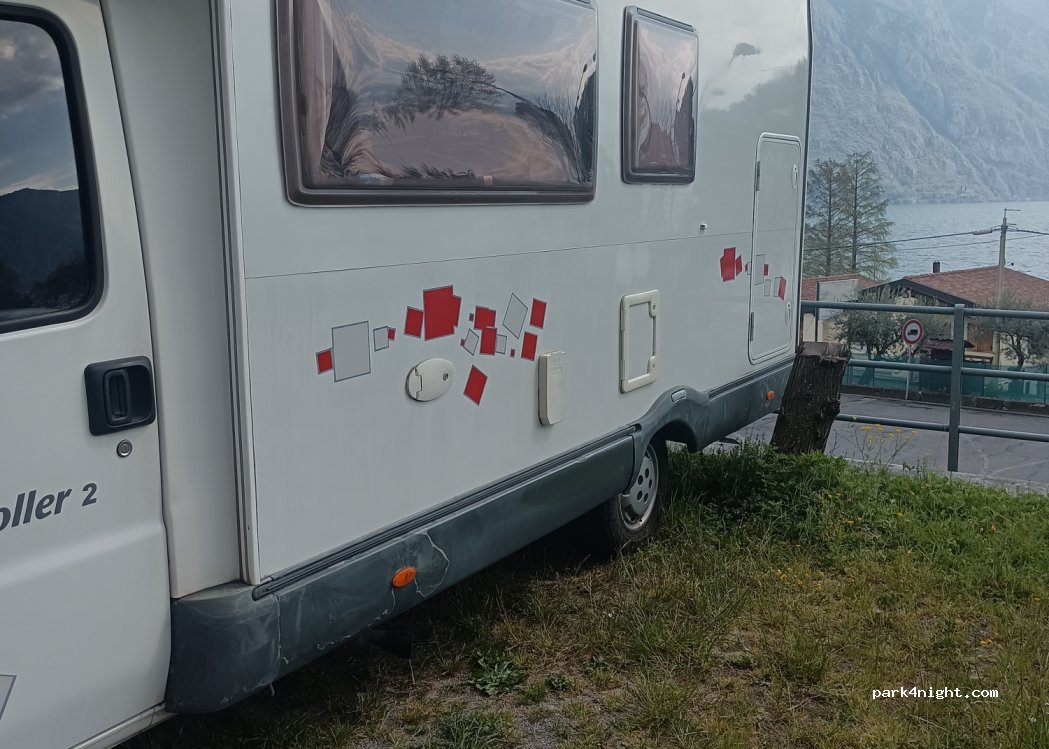 (24063) Riva di Solto - 60 Via Papa Giovanni — foto