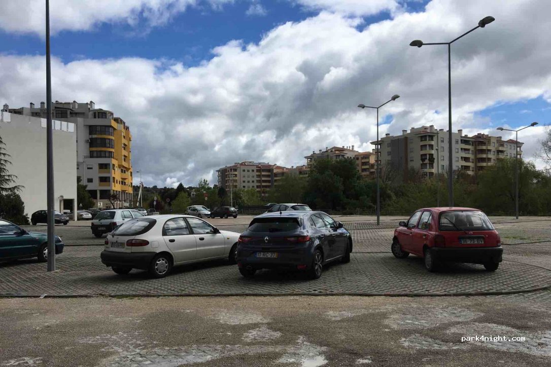 (2350) Torres Novas - 7 Avenida 8 de Julho — foto 2