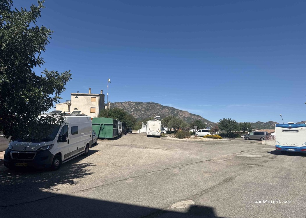 (08025) Oliena - 38 Via P. Sanna Cav. — foto 3