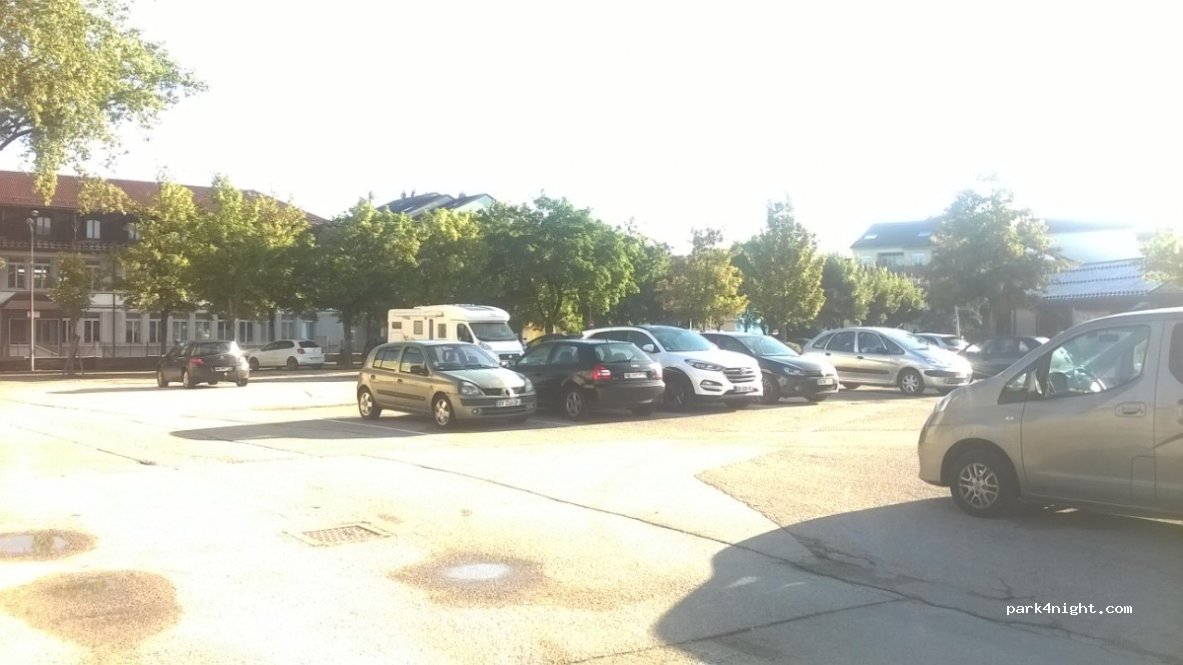 (25300) Pontarlier - 1 Rue Victor Hugo — foto