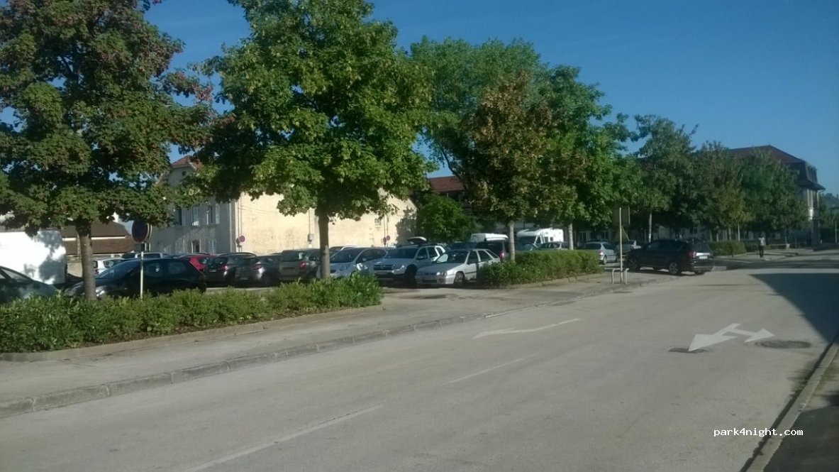 (25300) Pontarlier - 1 Rue Victor Hugo — foto 2