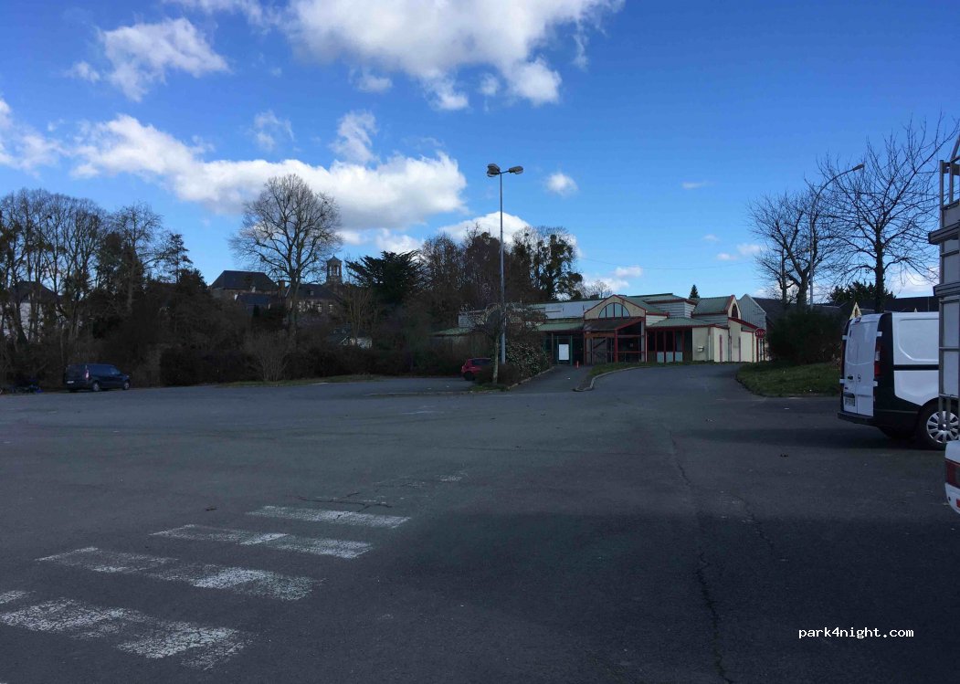 (35160) Montfort-sur-Meu - 6113 Rue de la Tannerie — foto