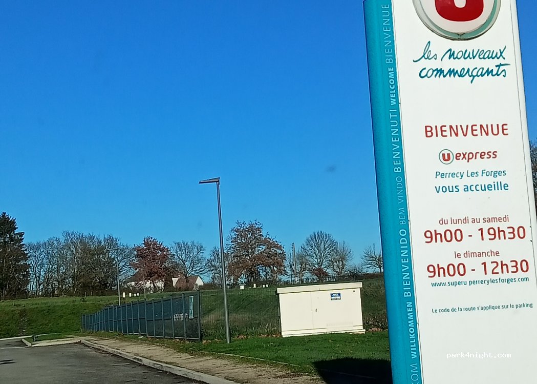 (71420) Perrecy-les-Forges - 40 Avenue Francis Pautonnier — foto