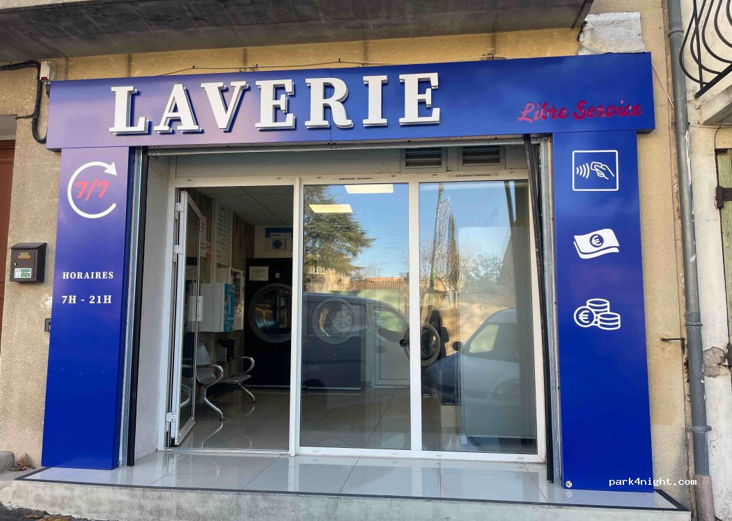 (13580) La Fare-les-Oliviers - 13 Cours Aristide Briand — foto 2