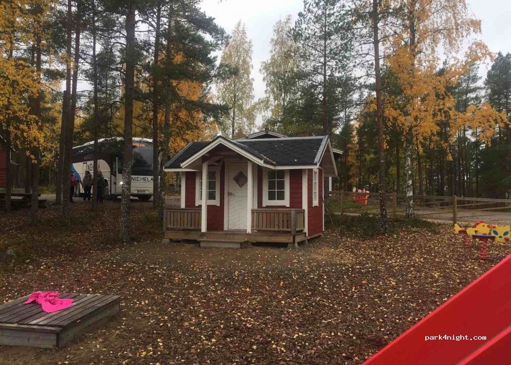 (64200) Närpes - 82-148 Vargberget — foto