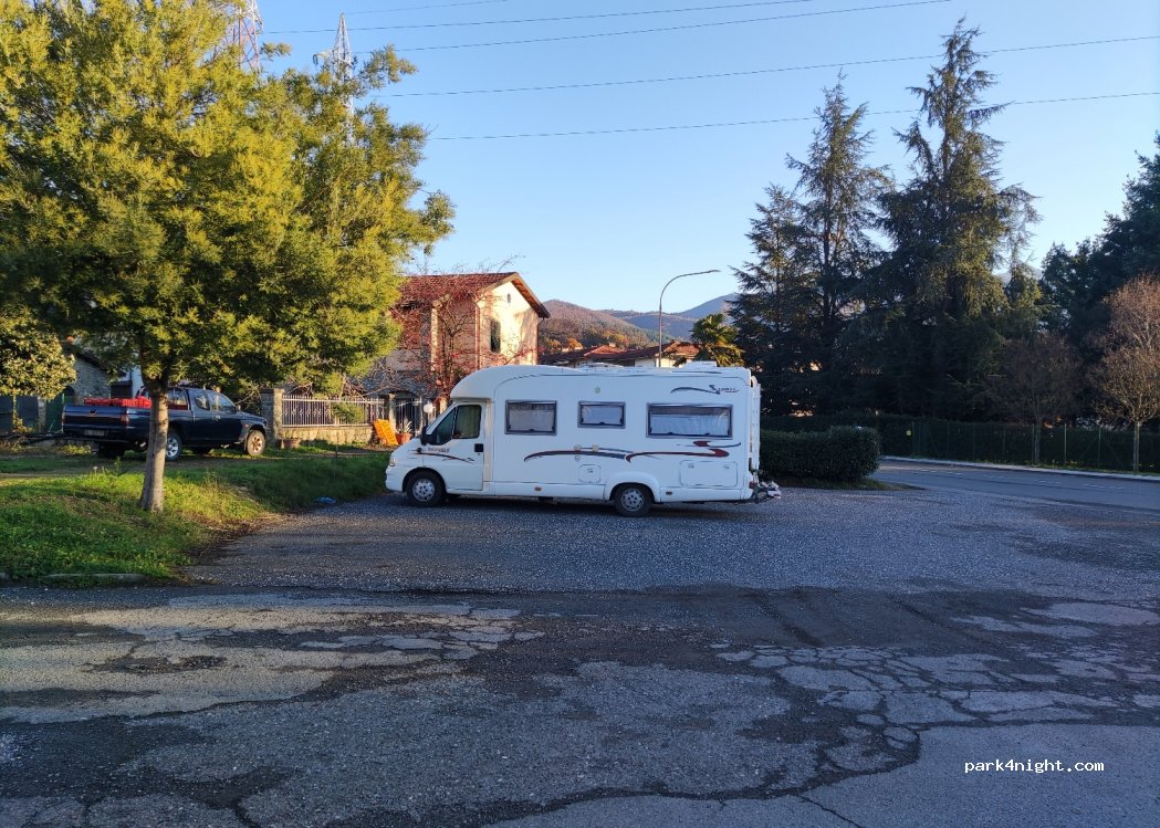 (54027) Pontremoli - 4 Via Ruggero Volpi — foto