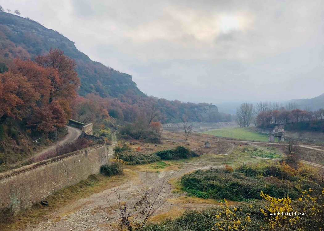 (08510) Roda de Ter - Unnamed Road — foto