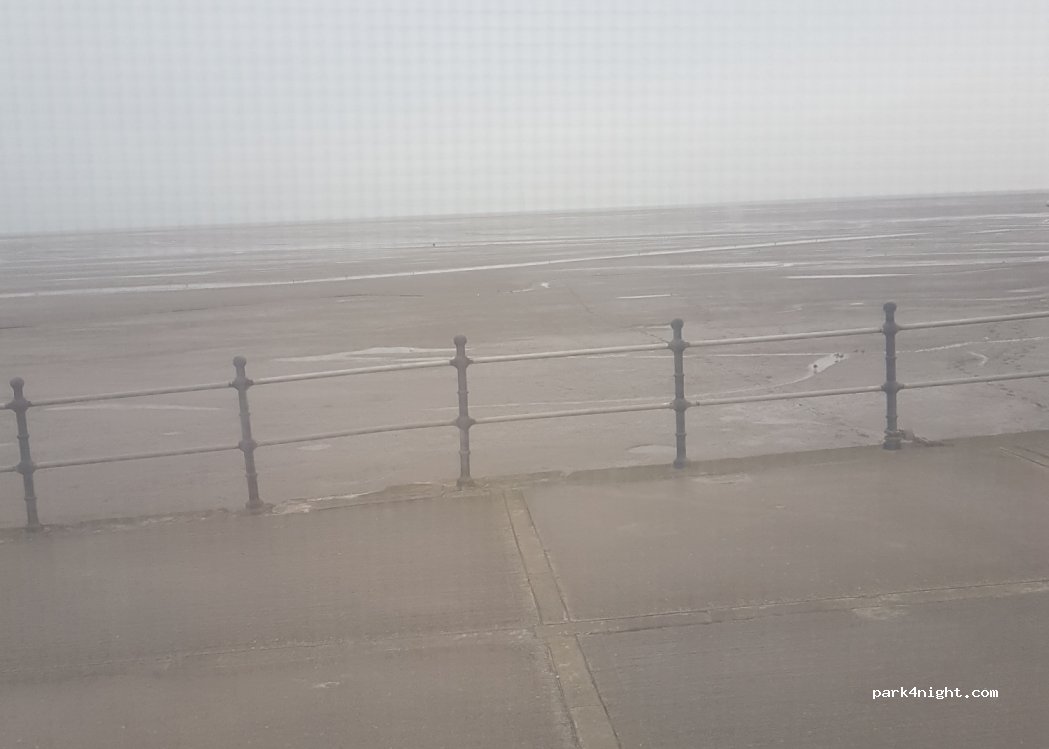 (CH47 7AU) Meols - 282 Meols Parade — foto