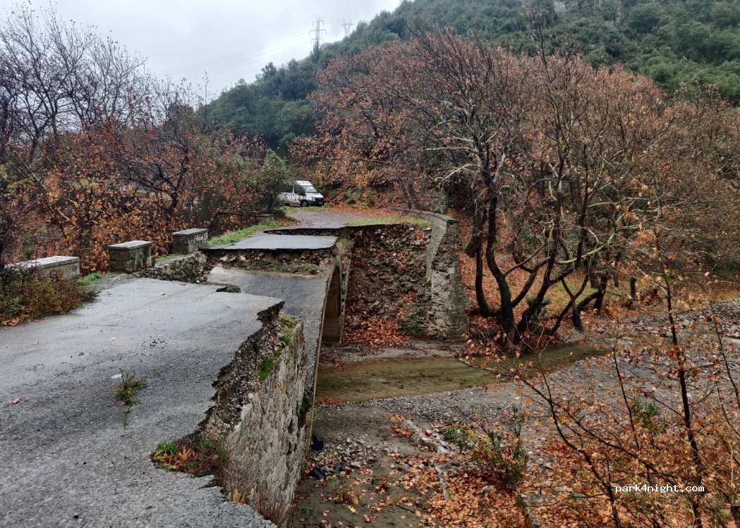 (35100) Ηράκλεια - Livadia - Lamia Highway — foto