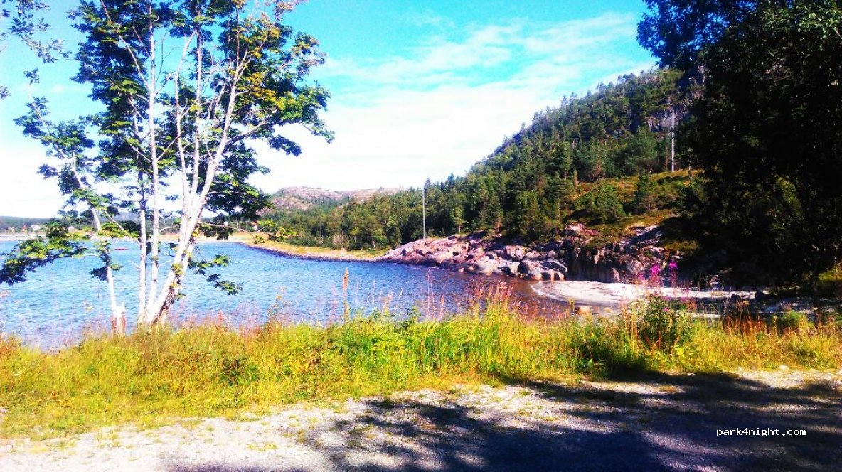 (7817)  - Unnamed Road — foto