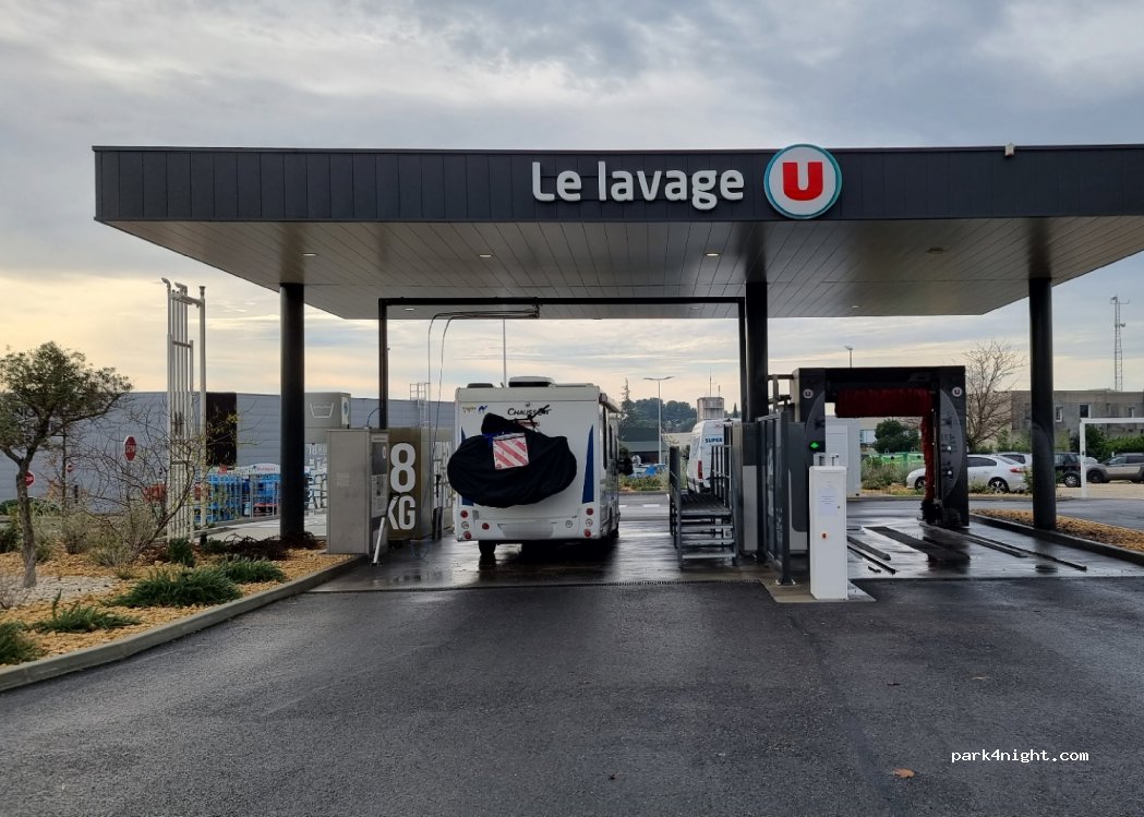(84200) Carpentras - 1050 Chemin du Castellas — foto