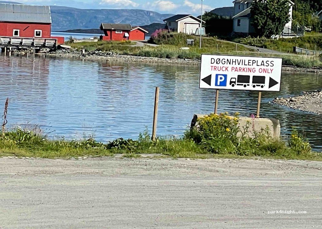 (9540)  - 6 Handelstranda — foto