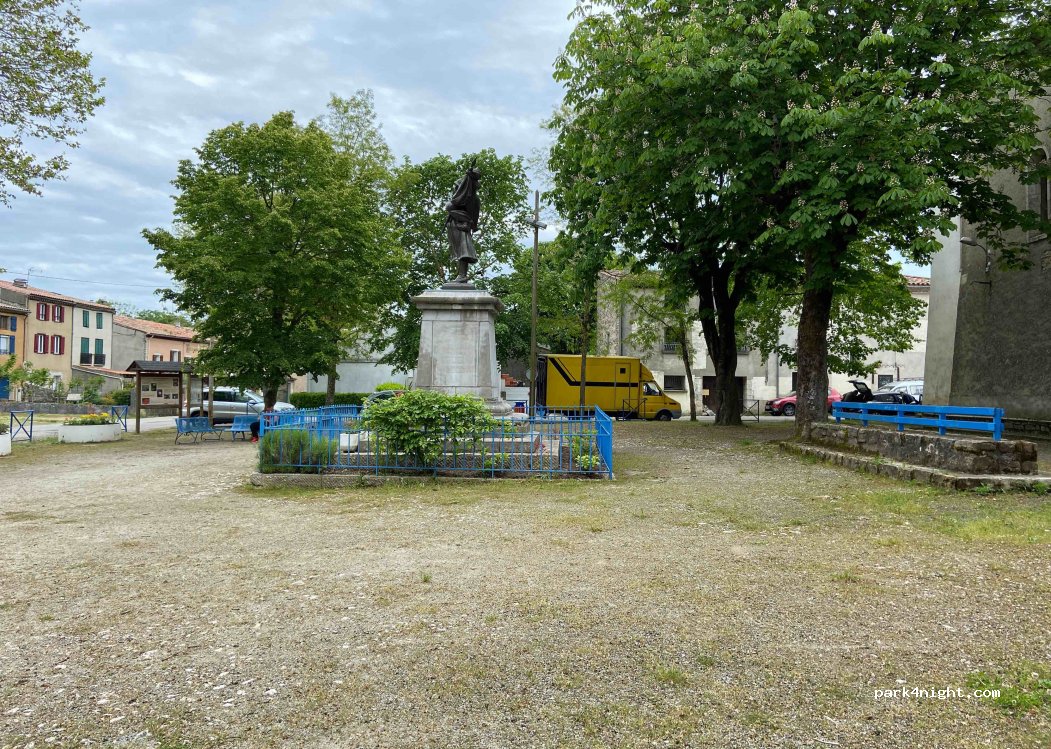 (11500) Nébias - Allée de la Chapelle — foto