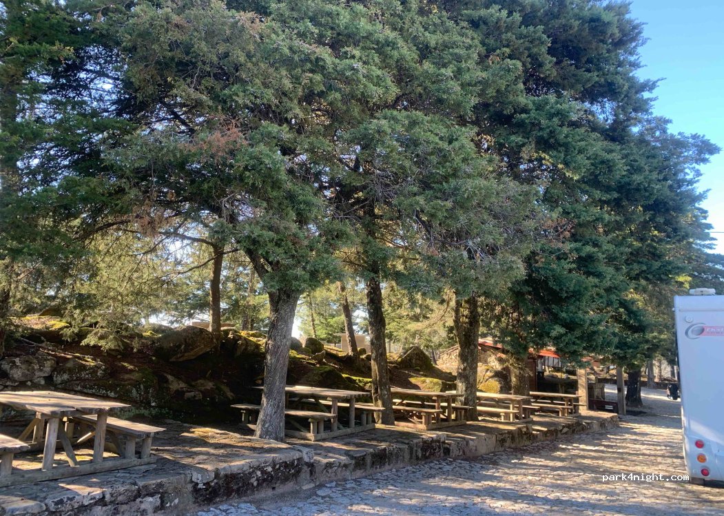 Parque de merendas de N Senhora de Ao Pé da Cruz. — foto 5