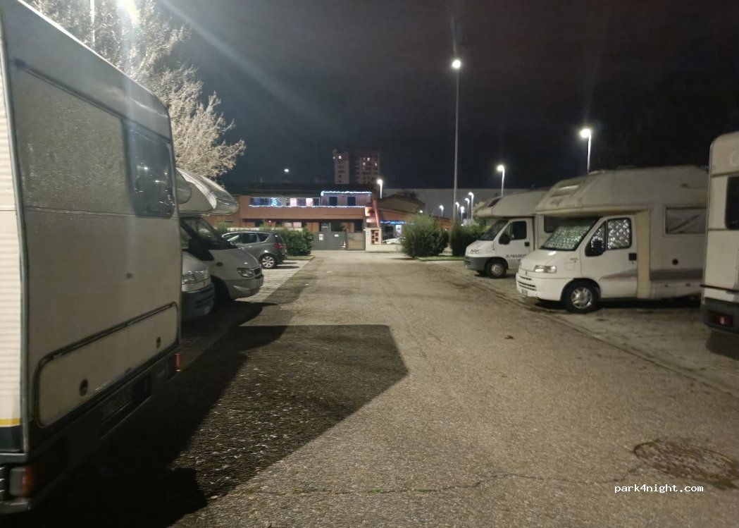 (50142) Firenze - 7 Via Dello Scheggia — foto