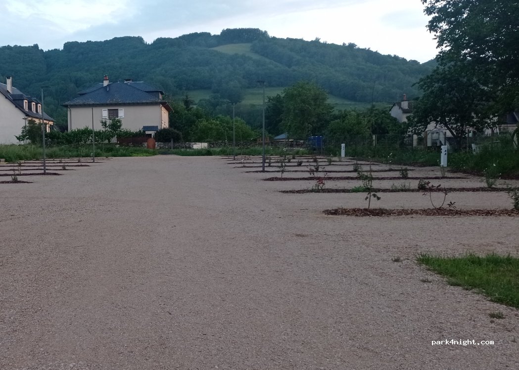 (12130) Sainte-Eulalie-d'Olt - La Grave — foto 4