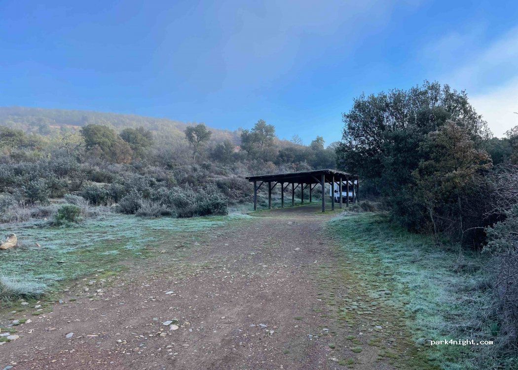 (13194) Navas de Estena - Unnamed Road — foto