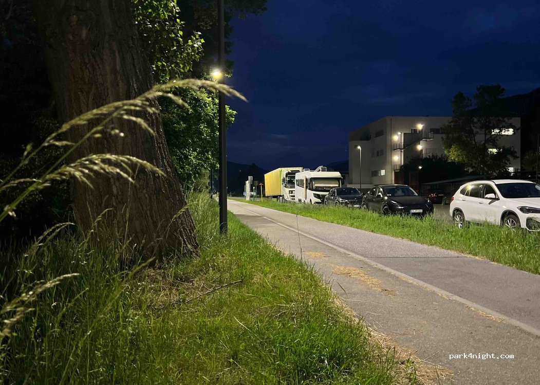 (39042) Bressanone - 16 Via Julius Durst — foto