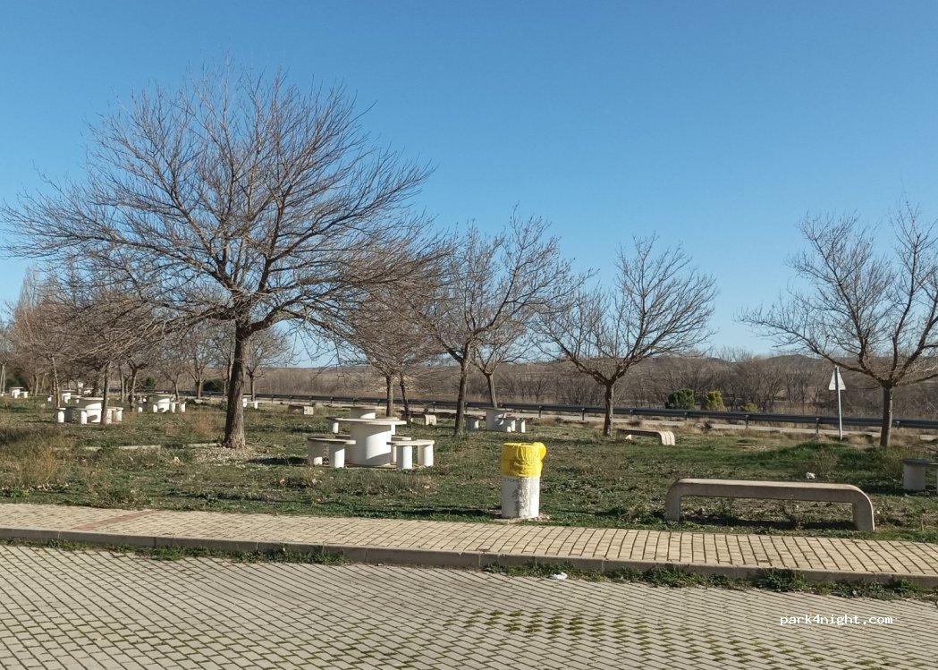 (42250) Arcos de Jalón - Área de Descanso — foto 2