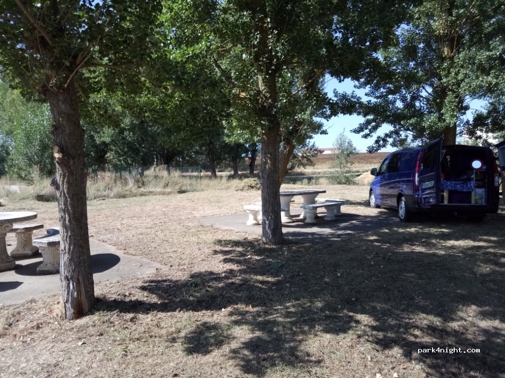 (34349) San Nicolás del Real Camino - 10 Calle la Era — foto 2