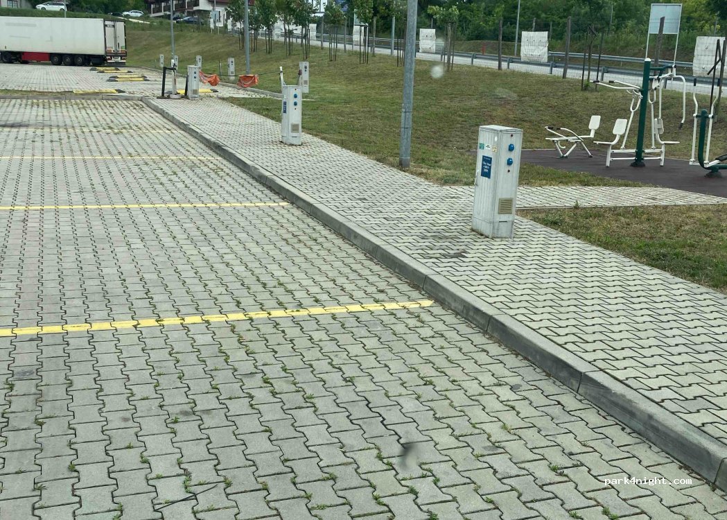 (2063) Óbarok - — foto 2