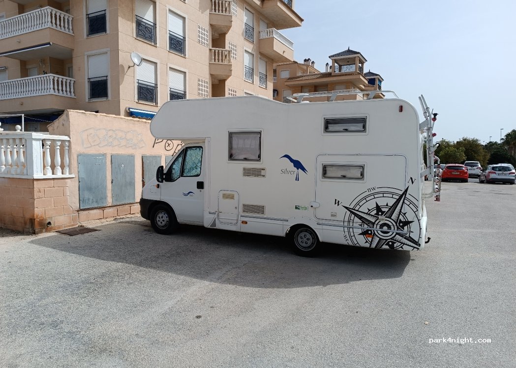 (03130) Santa Pola - 30 Avenida Zaragoza — foto 2