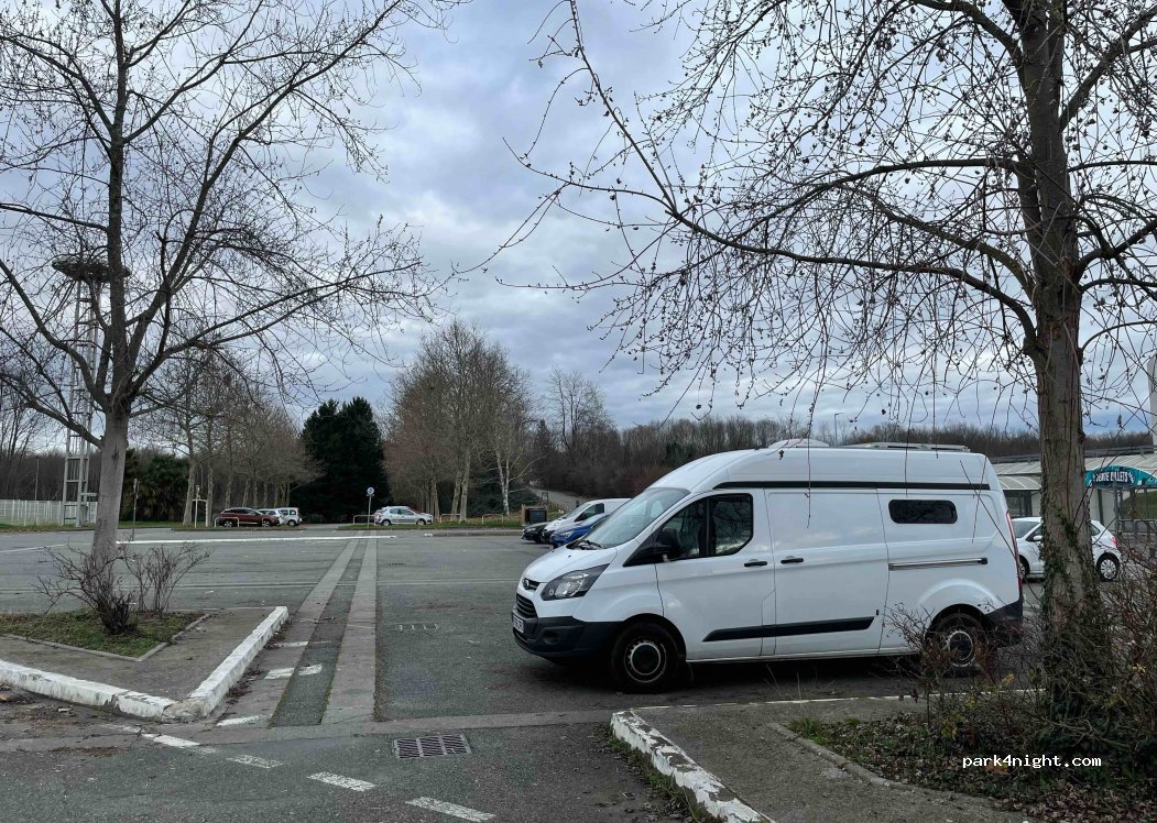 (64000) Pau - Rue Suzanne Bacarisse — foto 2