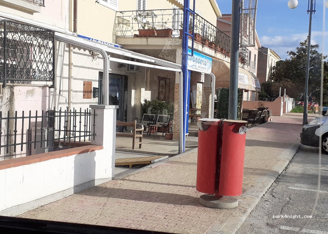 (08020) Budoni - 236 Via Nazionale — foto