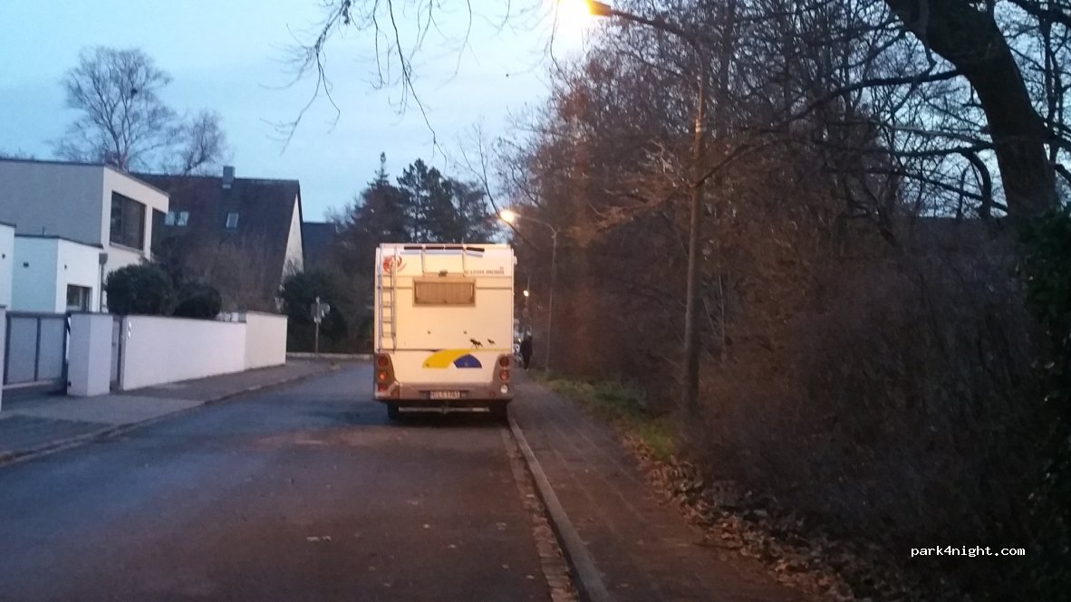 (90491) Nürnberg - 14 Bad Bernecker Straße — foto