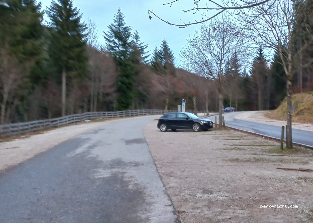 Parkplatz Leutascher Geisterklamm — foto 3