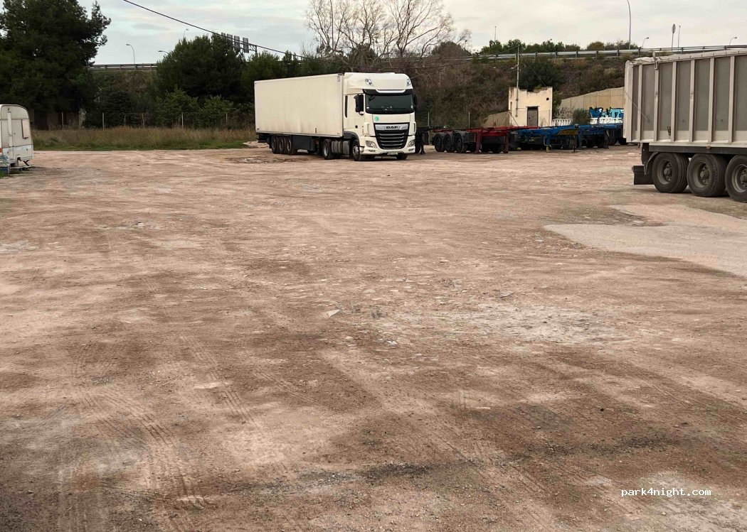 (46012) Valencia - 265 Carrera del Riu — foto