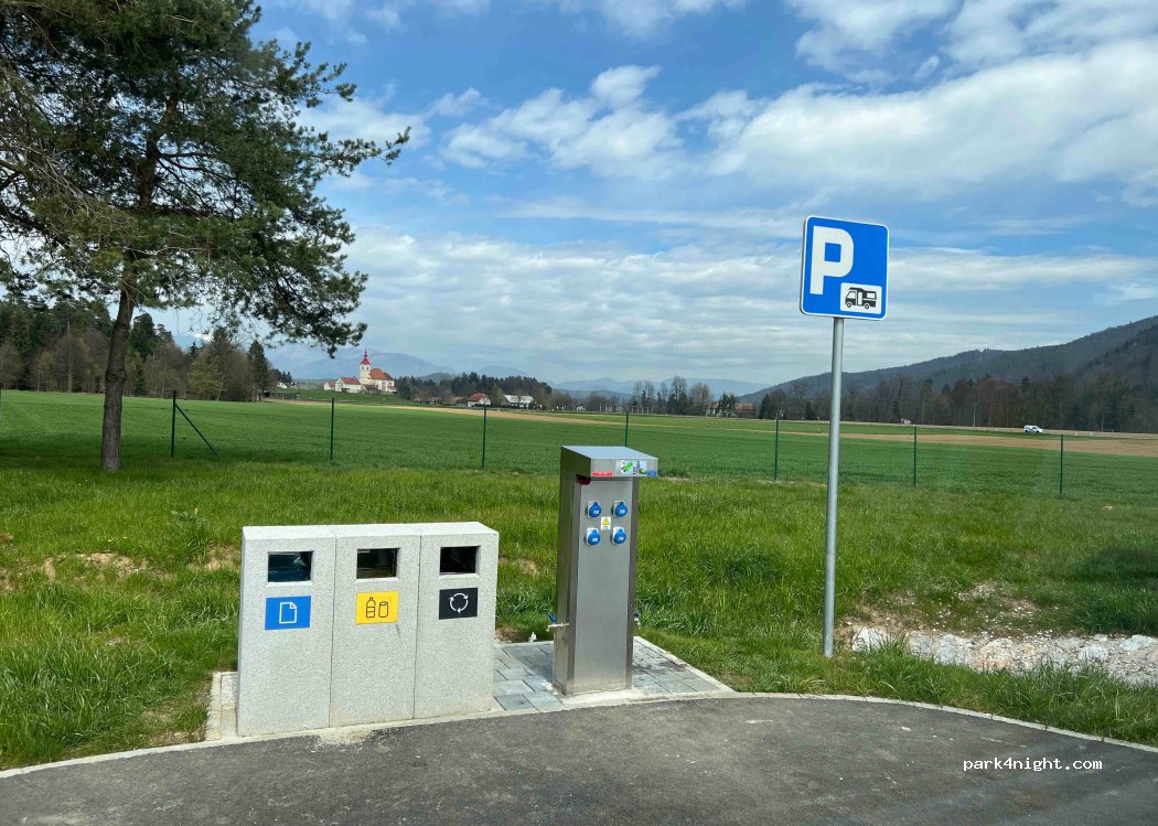 (1211) Ljubljana - Šmartno - E61, Počivališče Povodje — foto 2