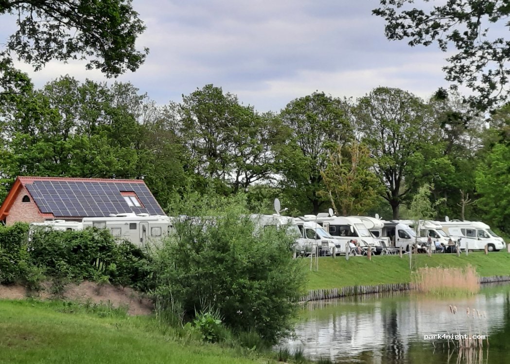 Wohnmobilcamp Småland am Harkebrügger See — foto 3