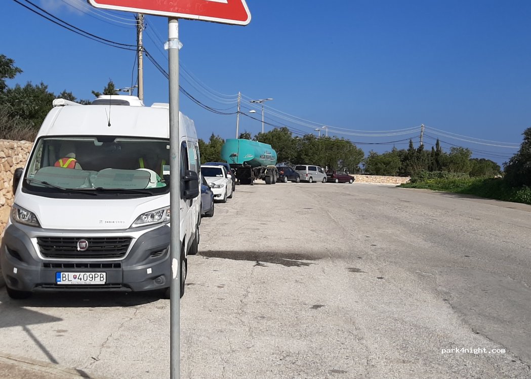 (2317) Il-Mellieħa - 11 Triq Ġuże' Flores — foto