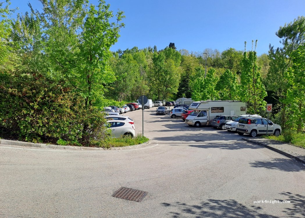(61029) Urbino - 23 Via Bocca Trabaria Sud — foto 4