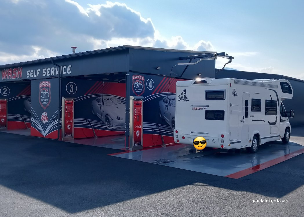 (570 21) Agios Georgios - 76. km Ethniki Odos Thessalonikis Kavalas — foto