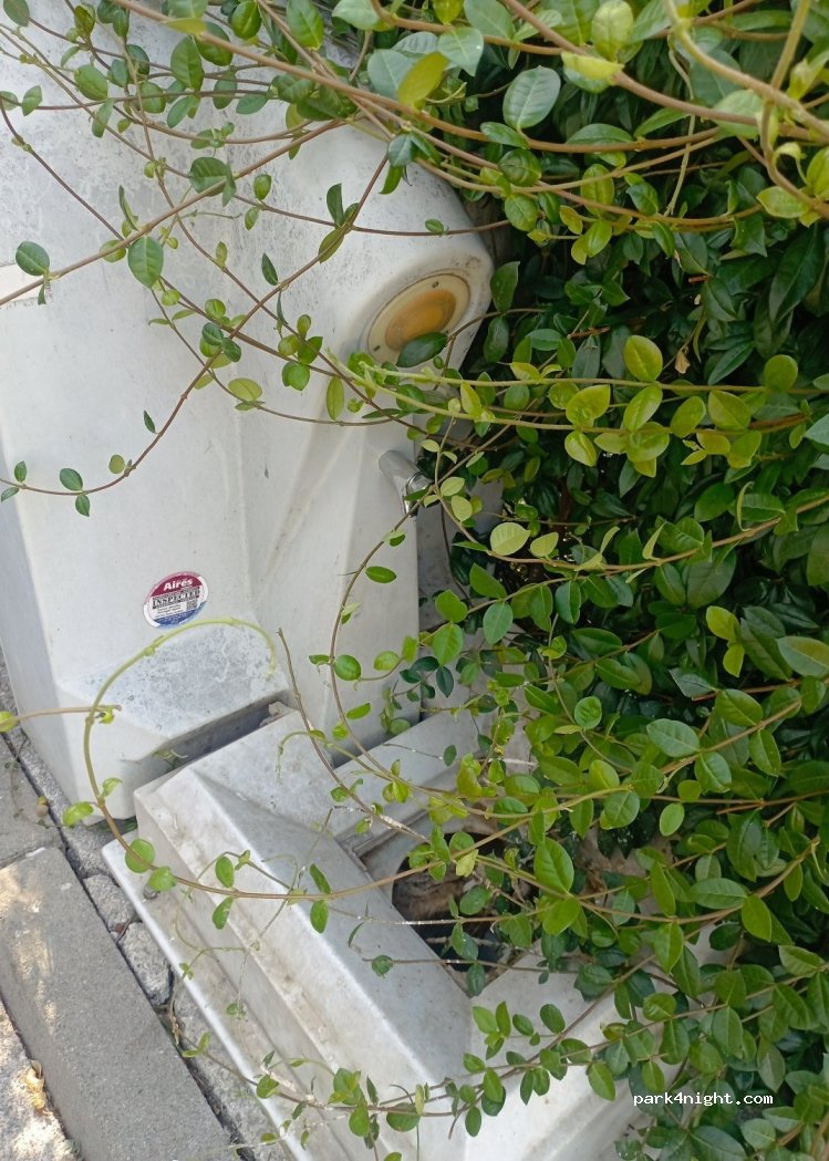 (30100) Alès - 11 Avenue Jules Guesde — foto 3