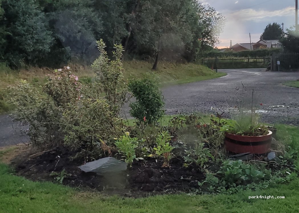 Oakfield Fishery & Caravan Park — foto