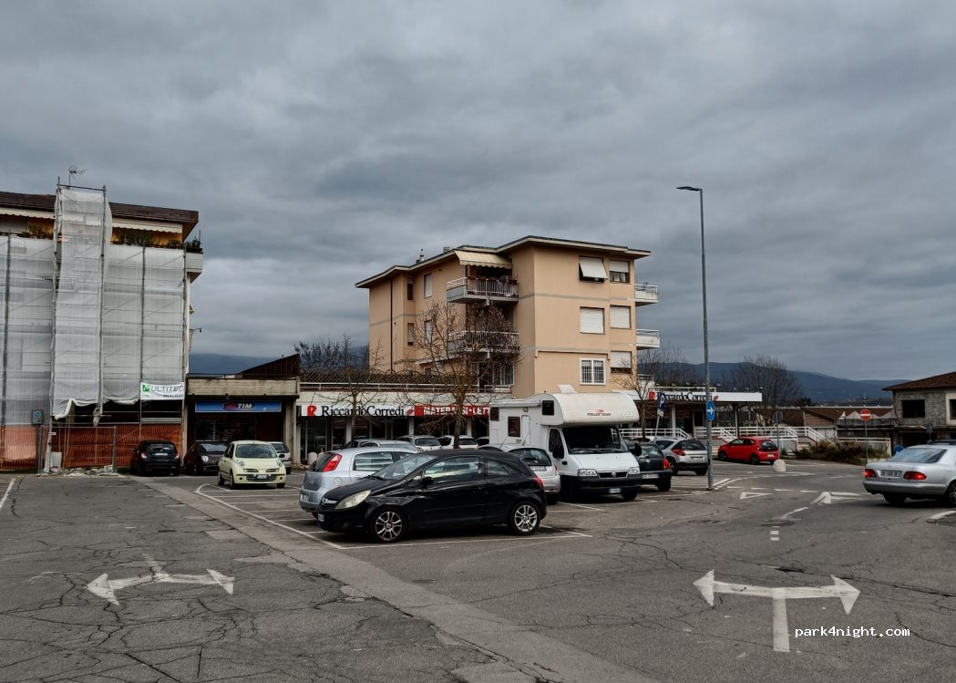 (50063) Figline Valdarno - 51 Piazza Salvo D'Acquisto — foto