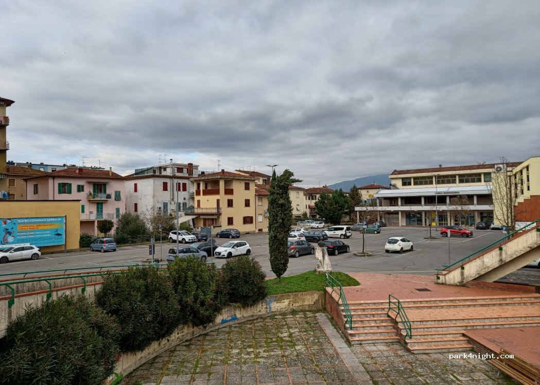 (50063) Figline Valdarno - 51 Piazza Salvo D'Acquisto — foto 2