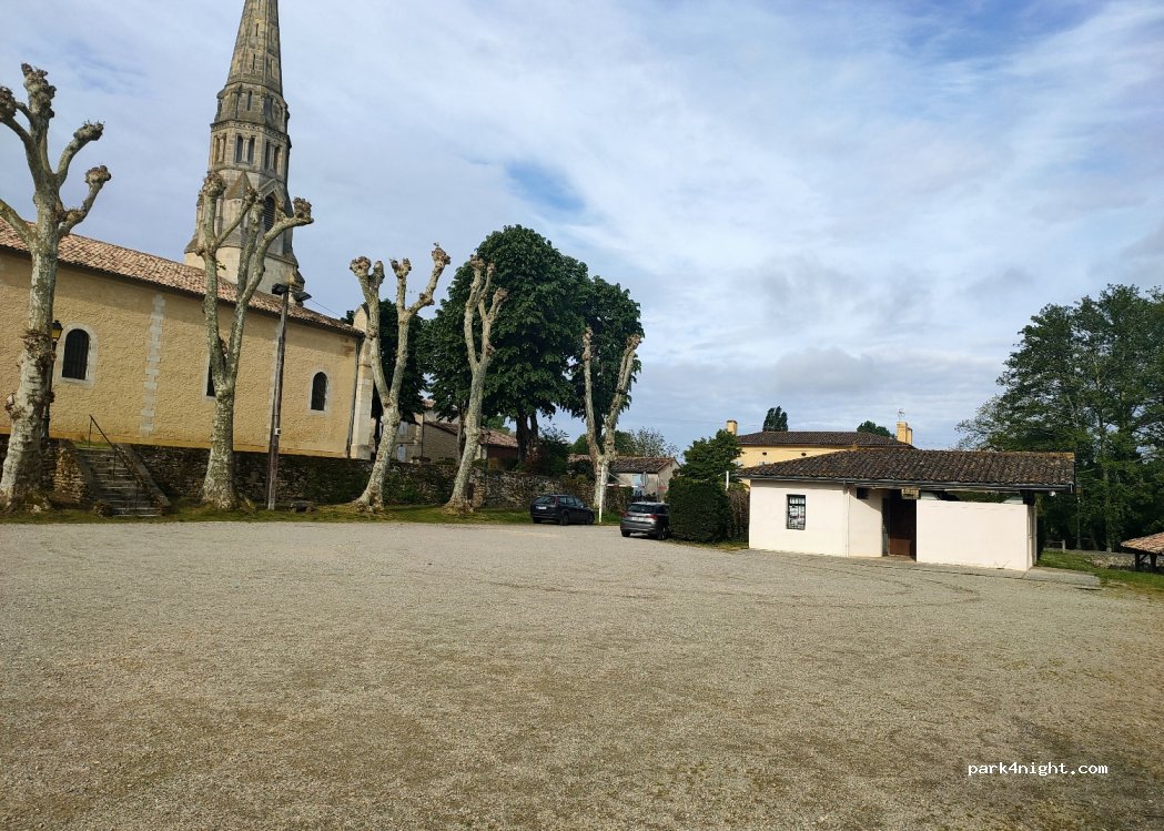 (33210) Sauternes - 37 Rue Principale — foto 2
