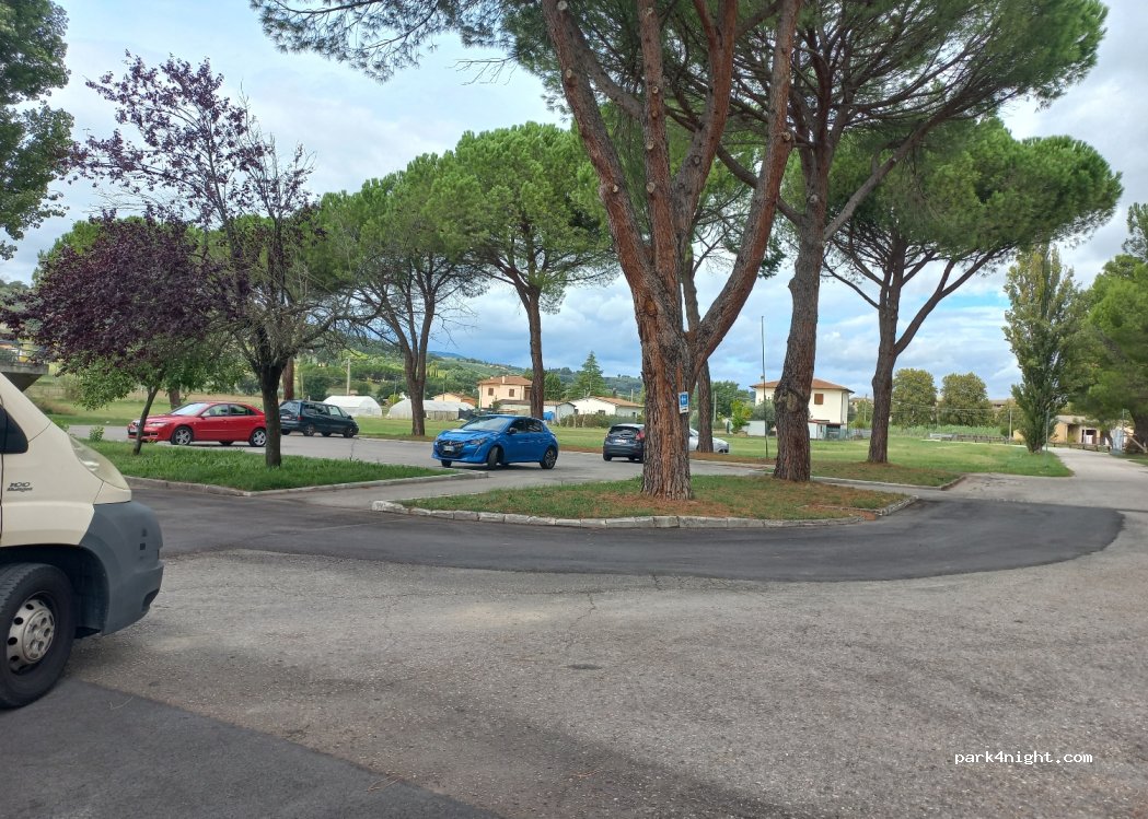 (06031) Bevagna - Via Madonna delle Grazie — foto 4