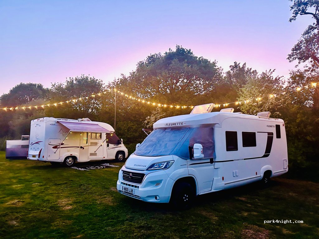 Retro Staycations Campsite — foto 3