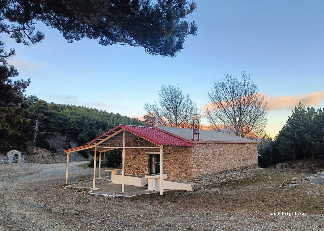 (241 00) Kalamata - Unnamed Road — foto