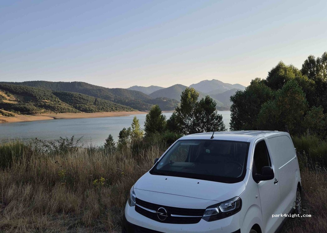 (24900) Riaño - Carretera Riaño — foto 4